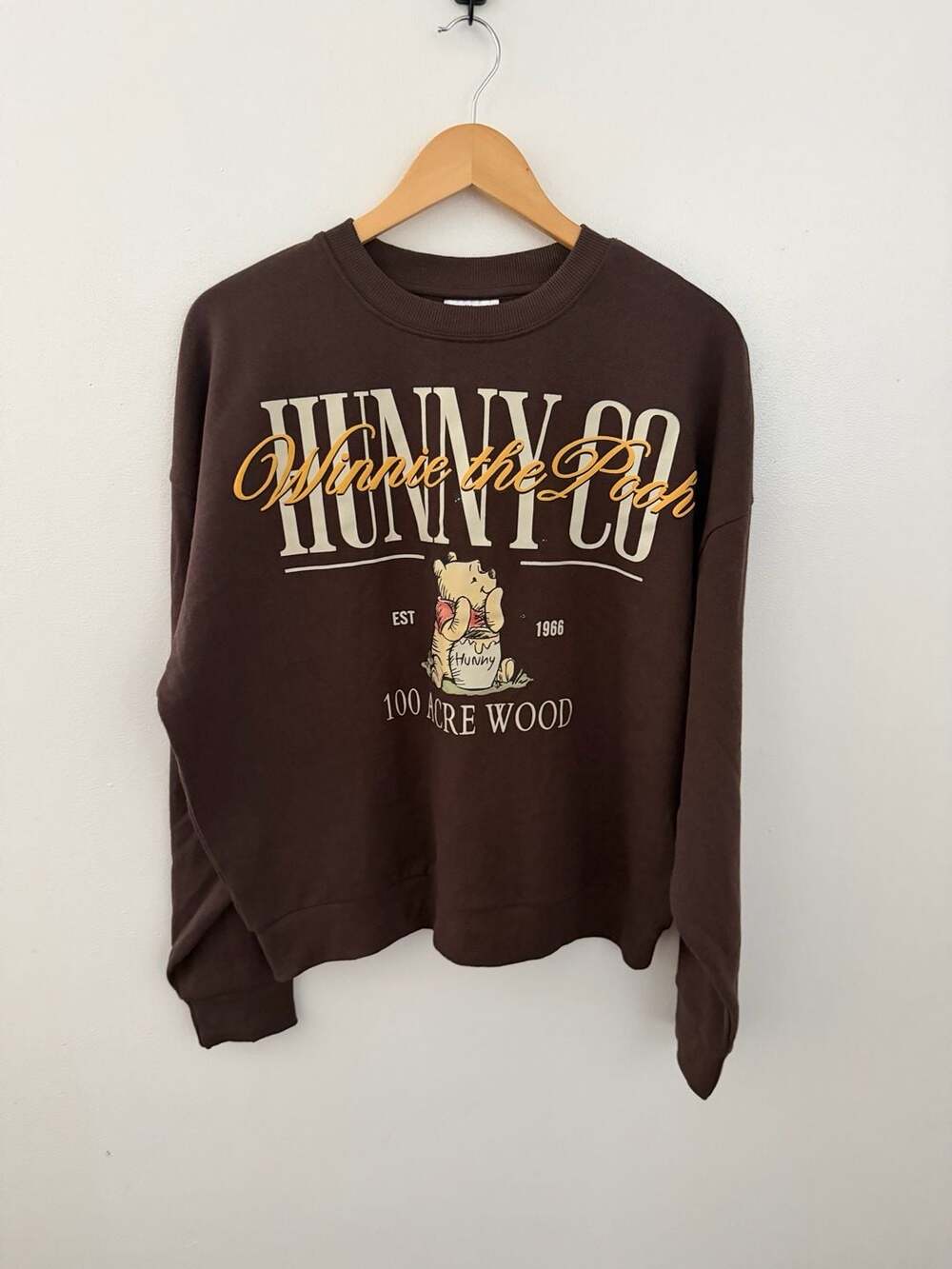Disney Winnie the Pooh Hunny Co Sweatshirt Brown Size M
